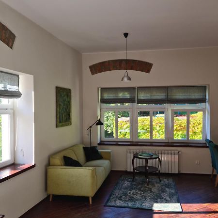Apartament W Starej Szkole Daire Srebrna Góra Dış mekan fotoğraf