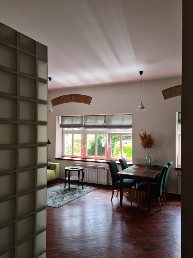 Apartament W Starej Szkole Daire Srebrna Góra Dış mekan fotoğraf