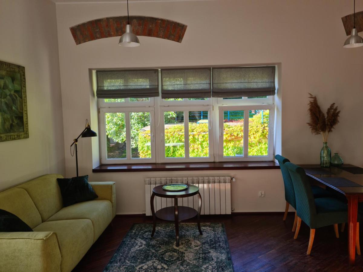 Apartament W Starej Szkole Daire Srebrna Góra Dış mekan fotoğraf