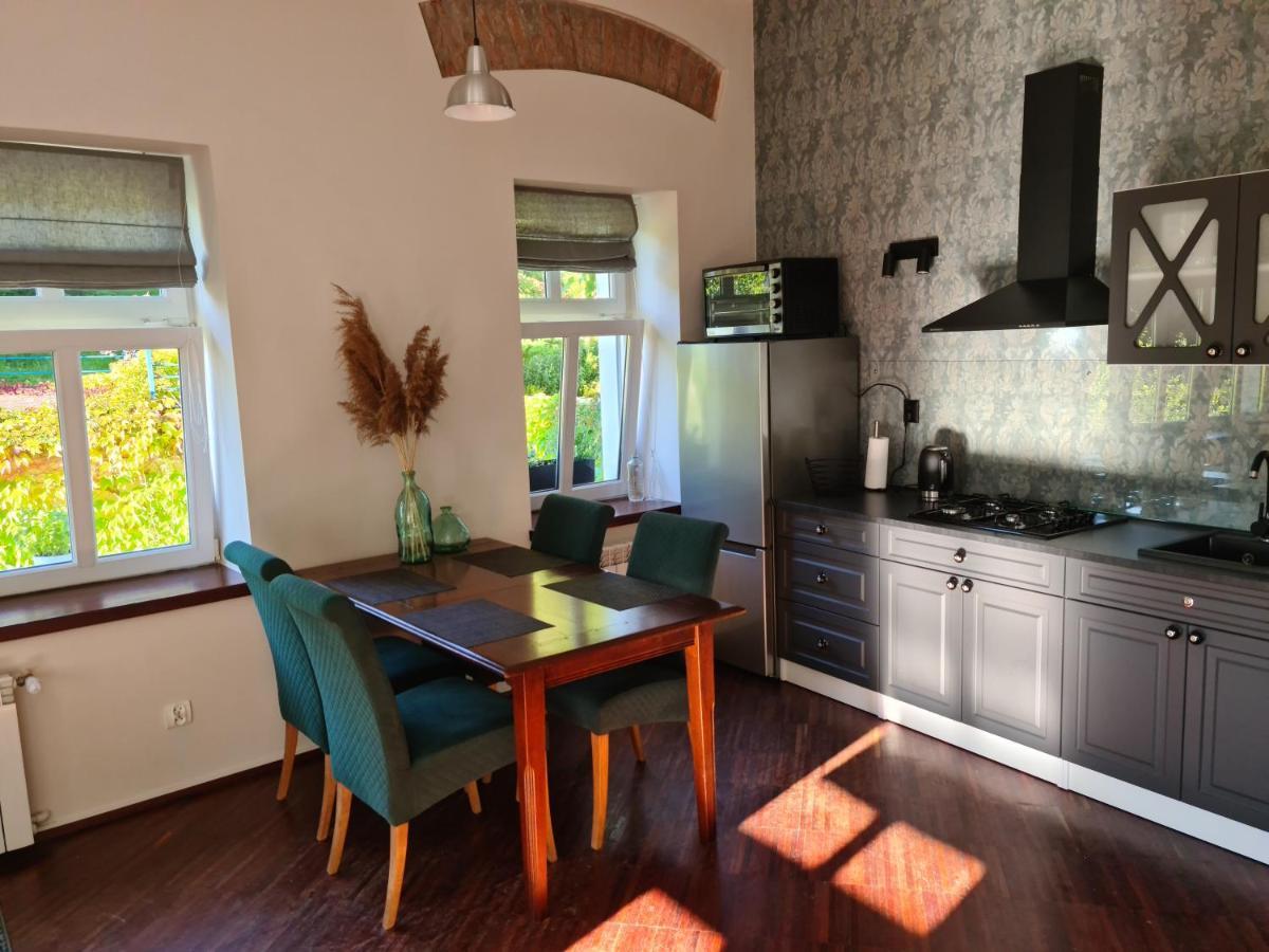 Apartament W Starej Szkole Daire Srebrna Góra Dış mekan fotoğraf
